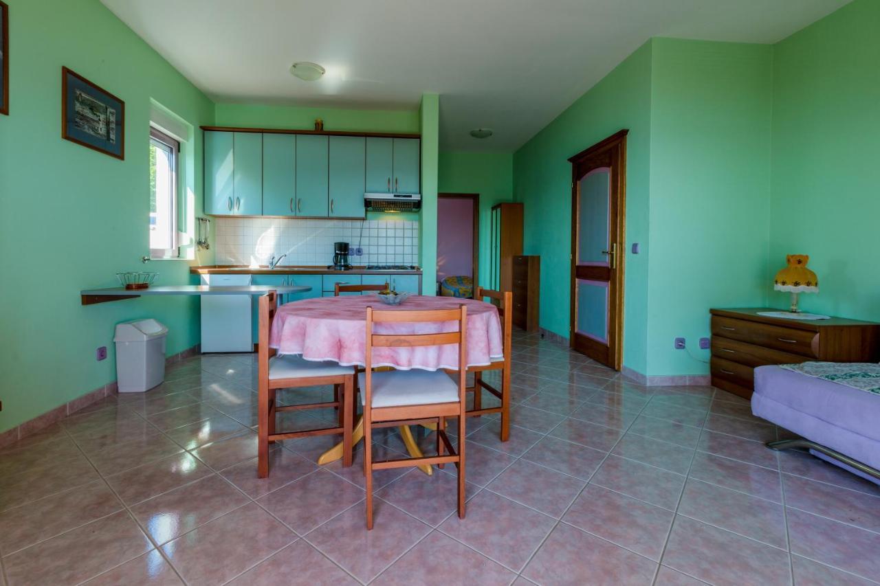 Apartmani Rino Драмал Екстериор снимка