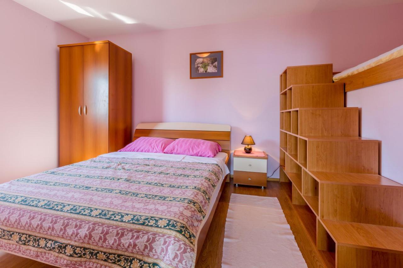 Apartmani Rino Драмал Екстериор снимка